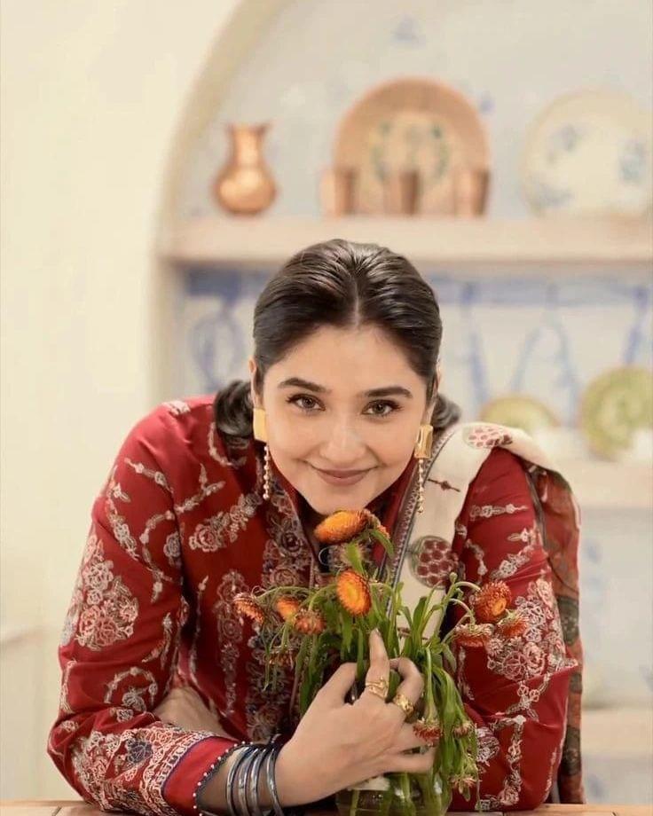 ZARA SHAHJAHAN RED - 3PCS EMBROIDERED UNSTITCHED SUIT - Image 2